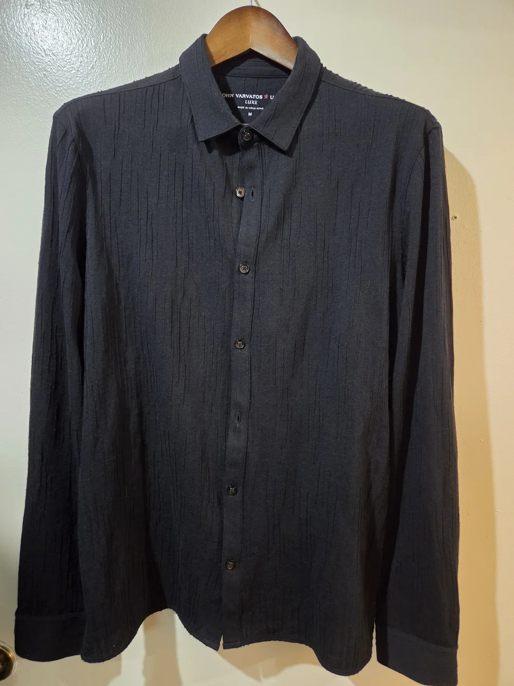 John Varvatos Luxe Black Knit Button-Up Shirt - M - Picture 2 of 3
